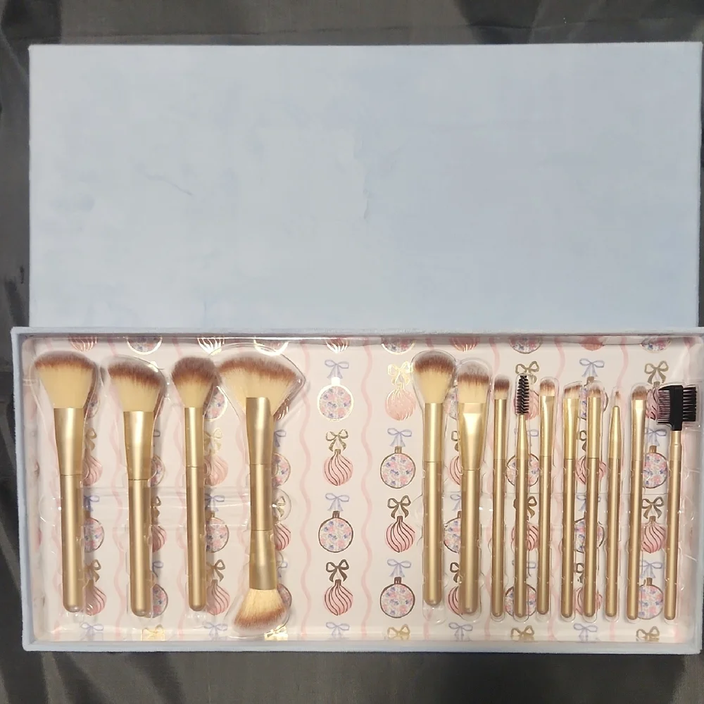 NIB Gold Makeup Brush Set With 14 Brushes Inside Blue Velvet Gift Box